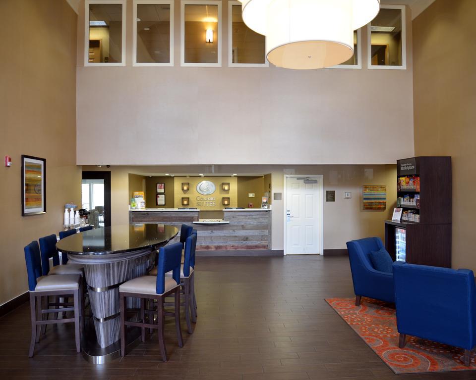 Comfort Suites Crossville Exterior photo